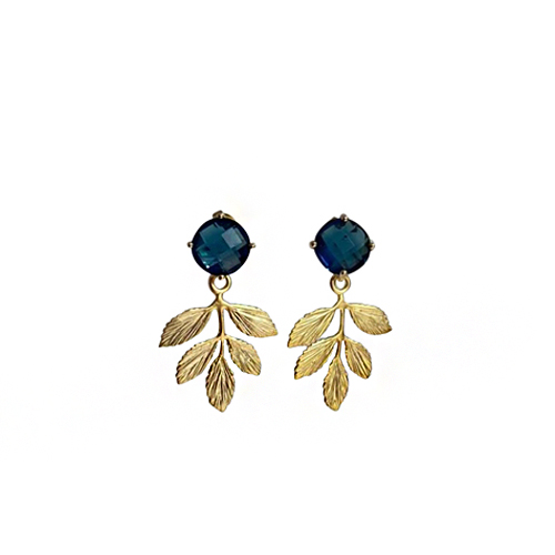 Blaadjes oorbel verguld blauw goud romantisch Lara Design